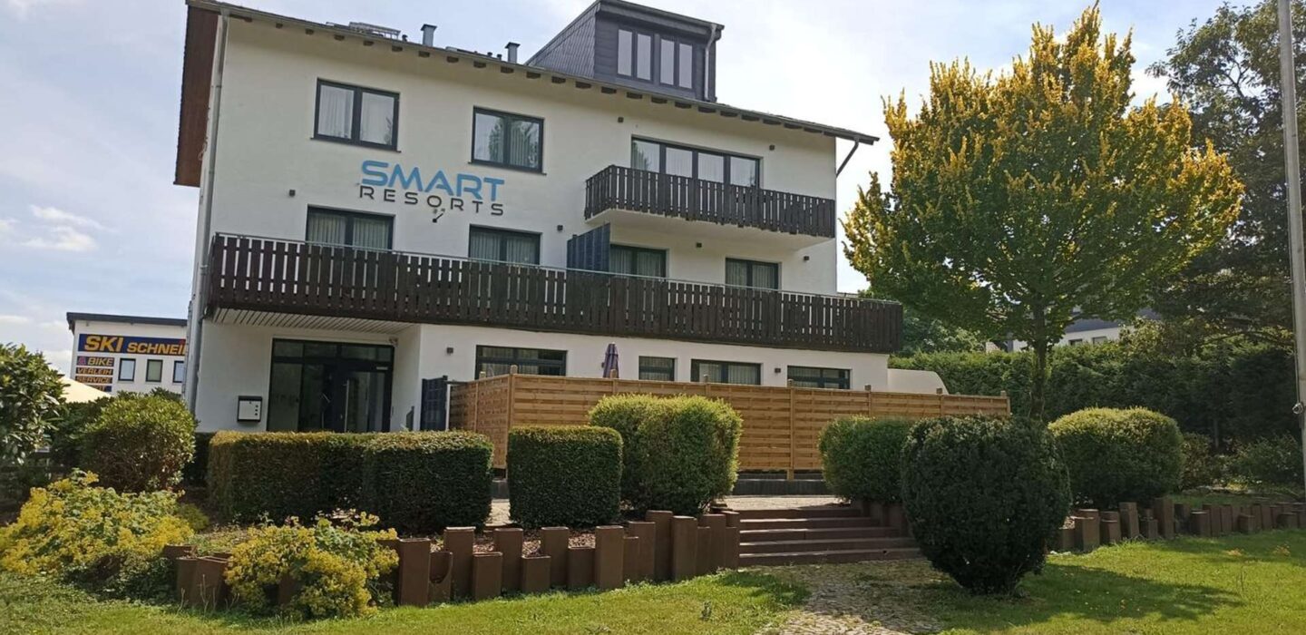 3056195-tYZAxtFAoBCKFH9Ud3hxC75u-ef524cbd-df71-4b51-b15c-69edd986239b