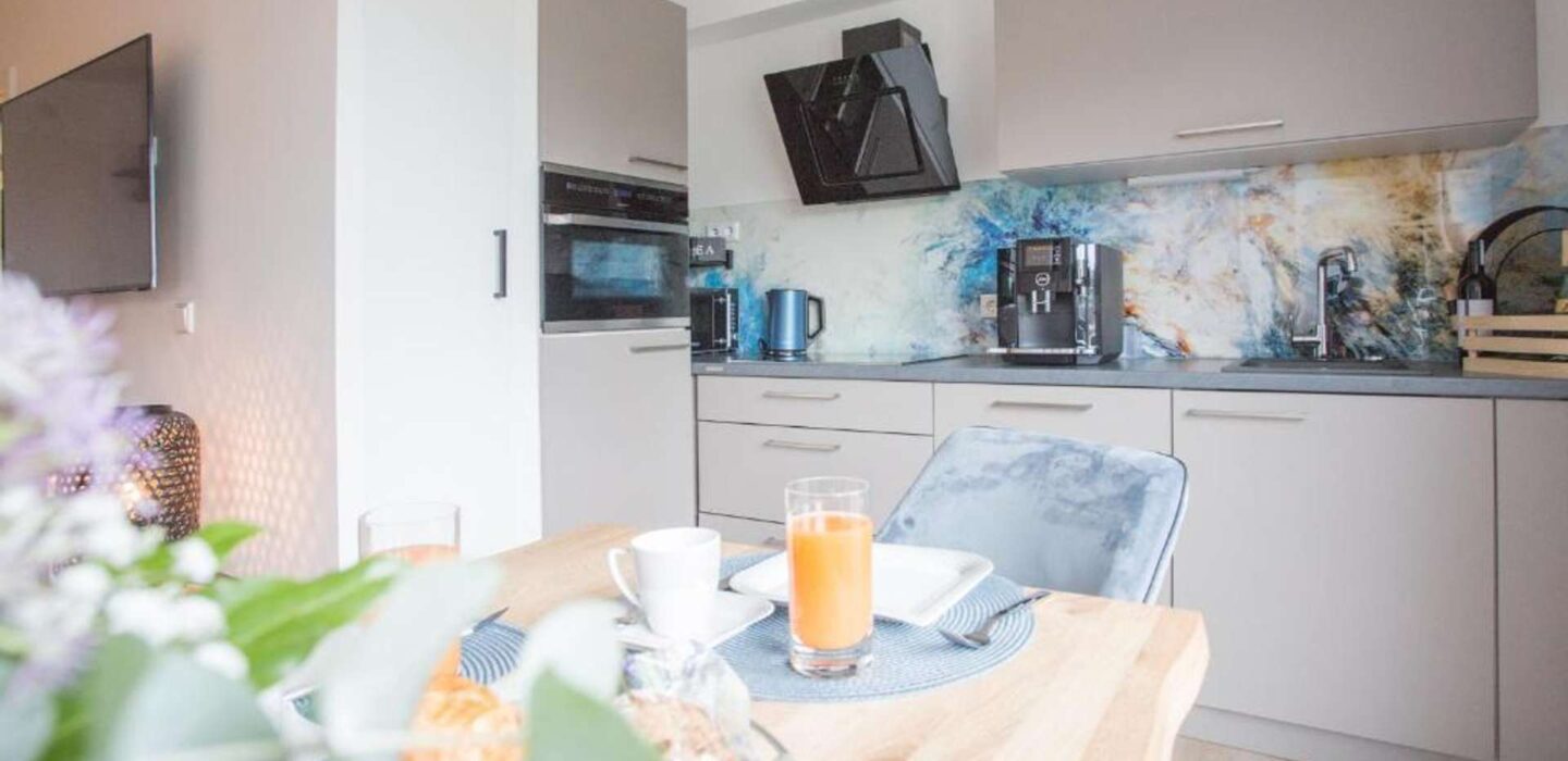 3715291-L4uY1pMHHPcicwzYAUdKaxyz-337673908