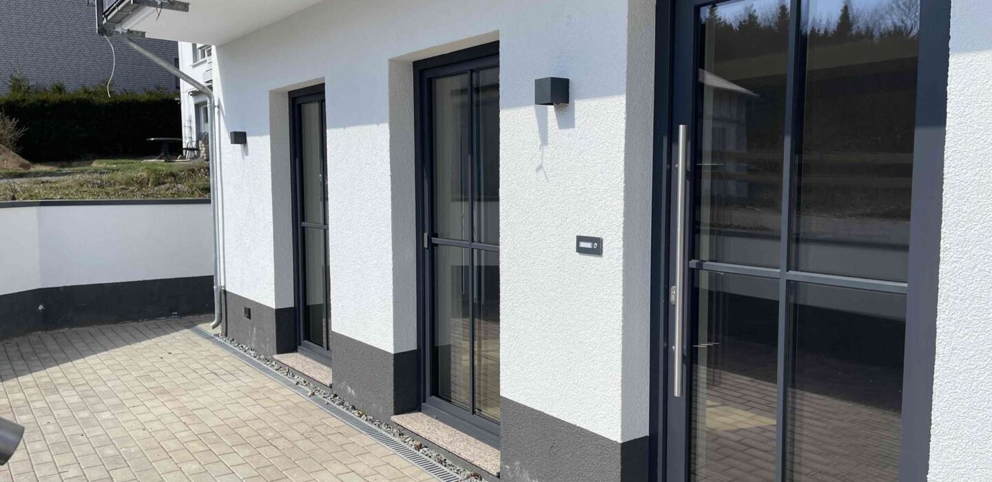 3056216-hsLNVfuMPXsGCMf74J1Tfzfh-photo