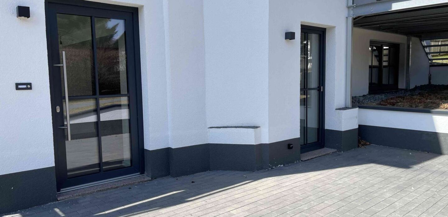 3056238-BziYsqVDZXCqqMEPTEettRZL-photo